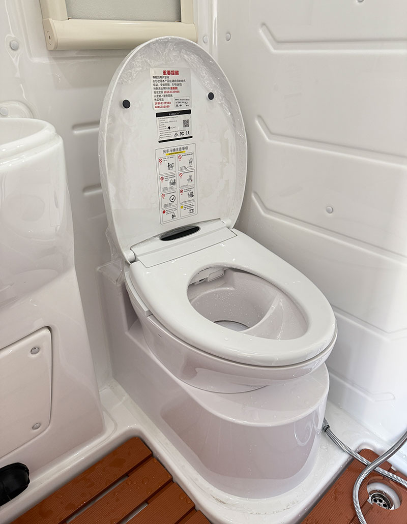 12V Trocken-Trenn-Toilette mit Kompostier- und Bidetfunktion